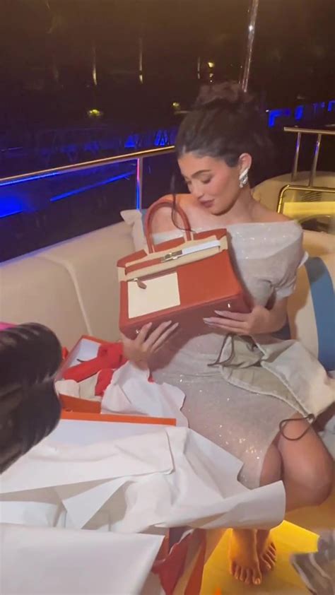 kylie jenner birkin bag.